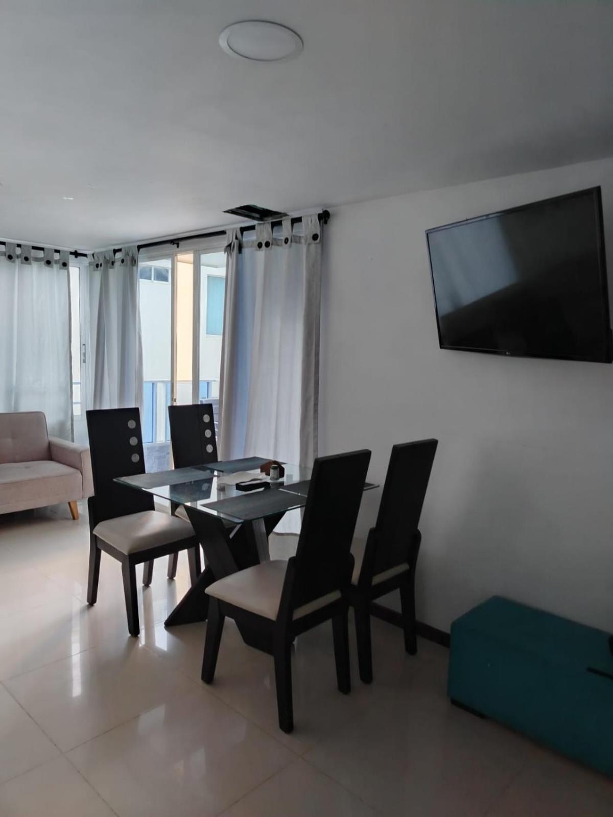 Atardeceres Del Laguito * Cartagena